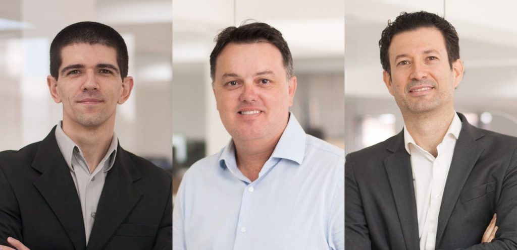 Fernando Freitas de Camargo (a la izquierda) es el nuevo Director de Desarrollo de Producto, Josiani Silveira (al centro) es el nuevo Director Comercial, y Kelson Lunardelli (a la derecha), dirigirá la oficina de SoftExpert en los Estados Unidos.